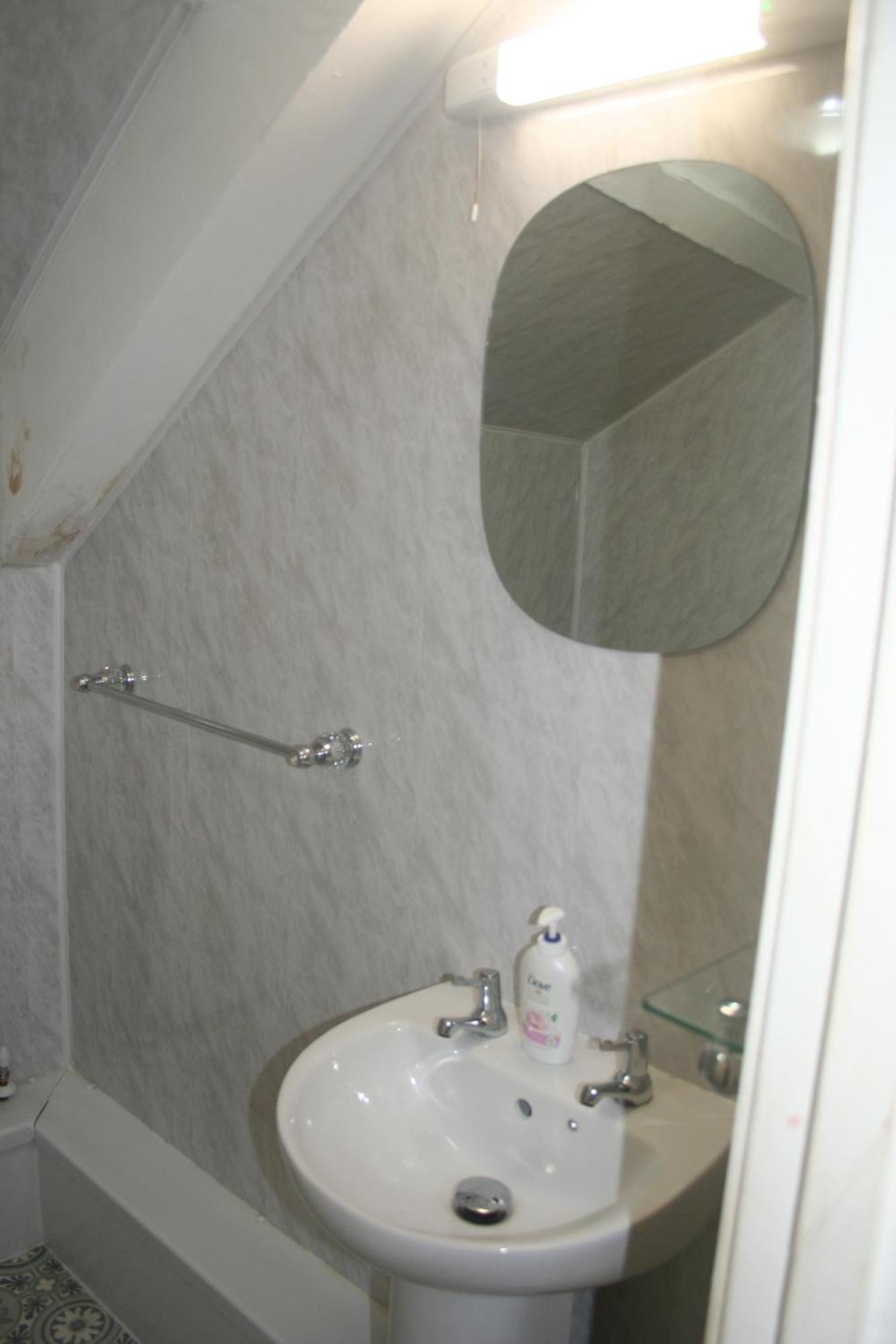 Coynant Farm Guesthouse - Farm Park Stay Swansea Pokój zdjęcie