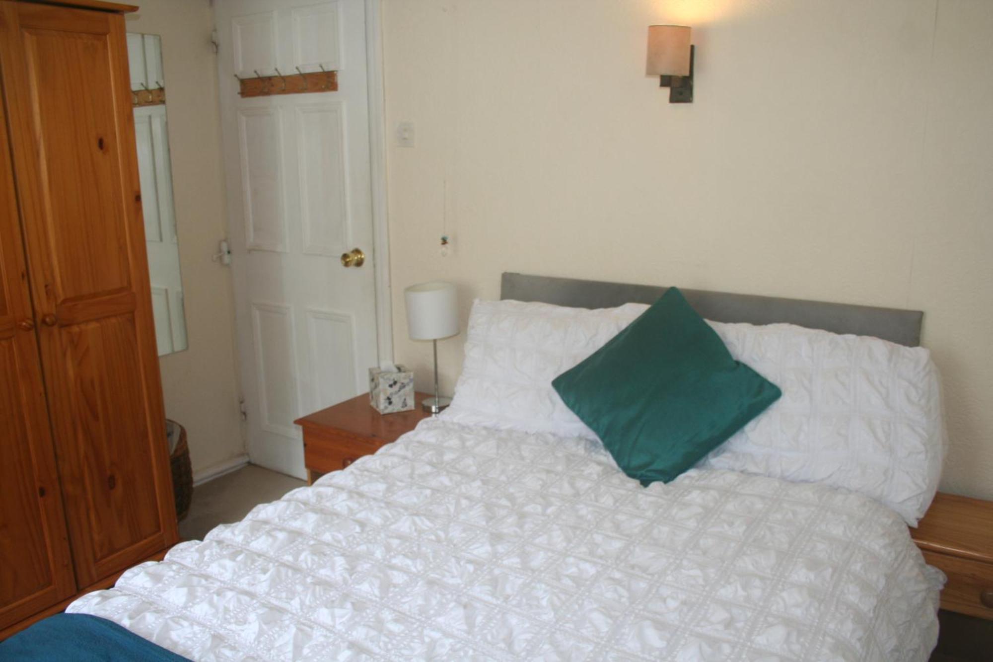 Coynant Farm Guesthouse - Farm Park Stay Swansea Pokój zdjęcie