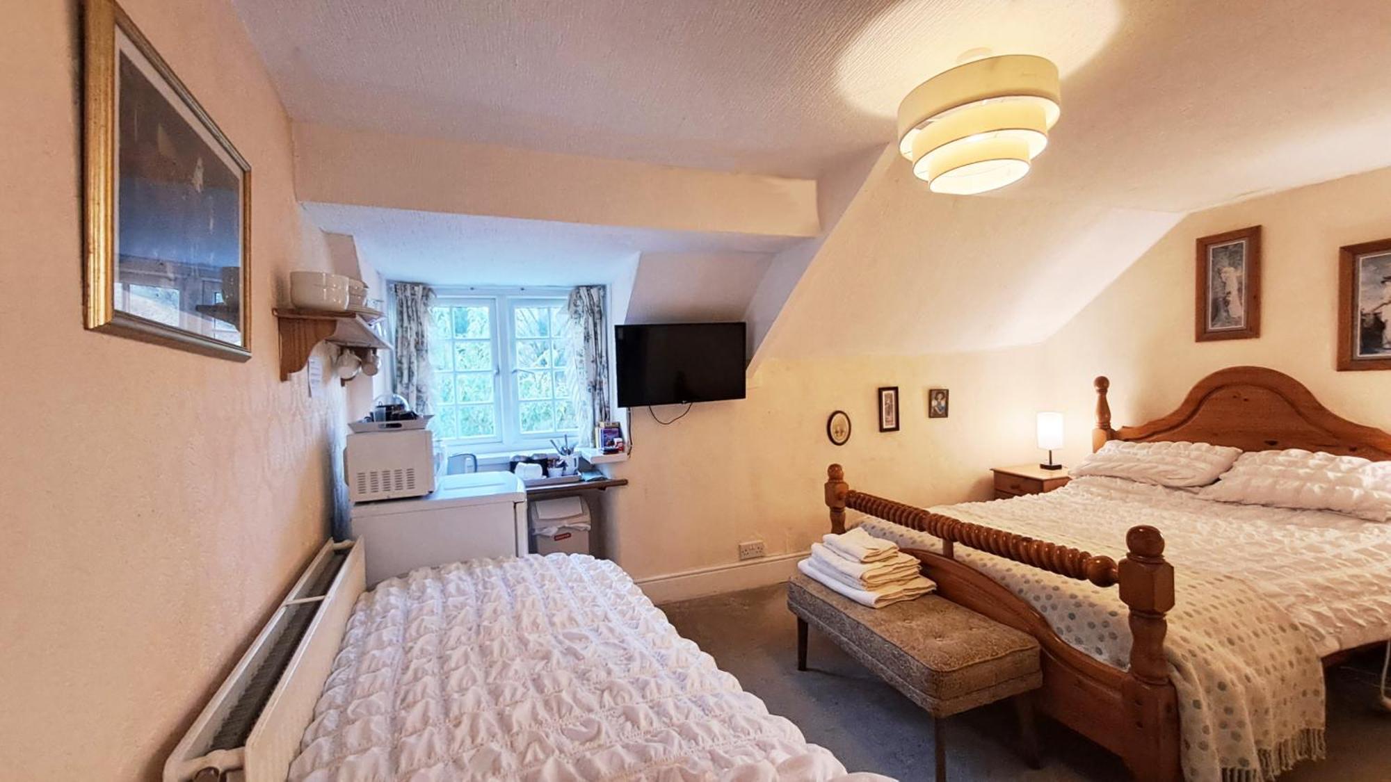 Coynant Farm Guesthouse - Farm Park Stay Swansea Zewnętrze zdjęcie
