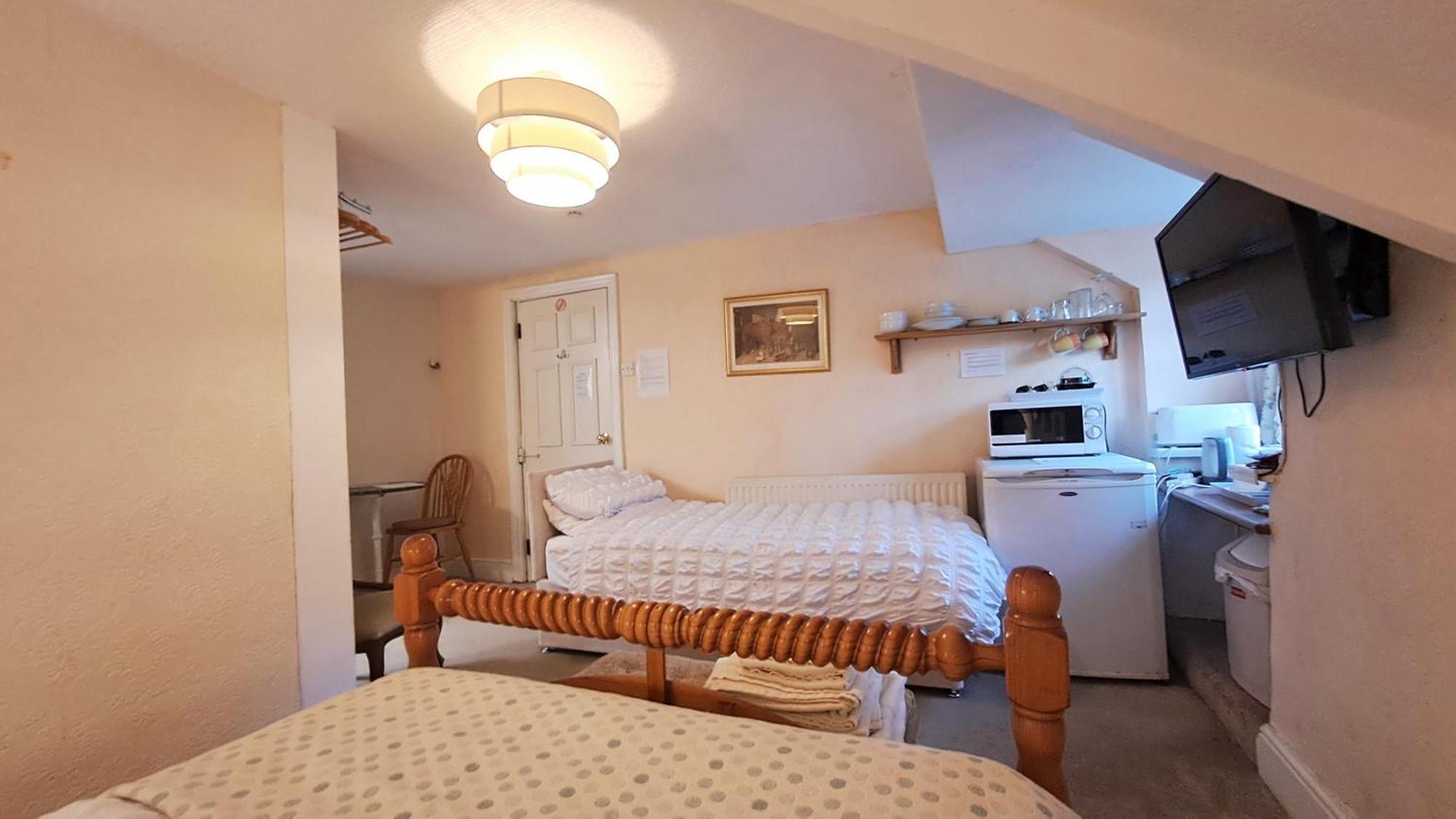 Coynant Farm Guesthouse - Farm Park Stay Swansea Zewnętrze zdjęcie